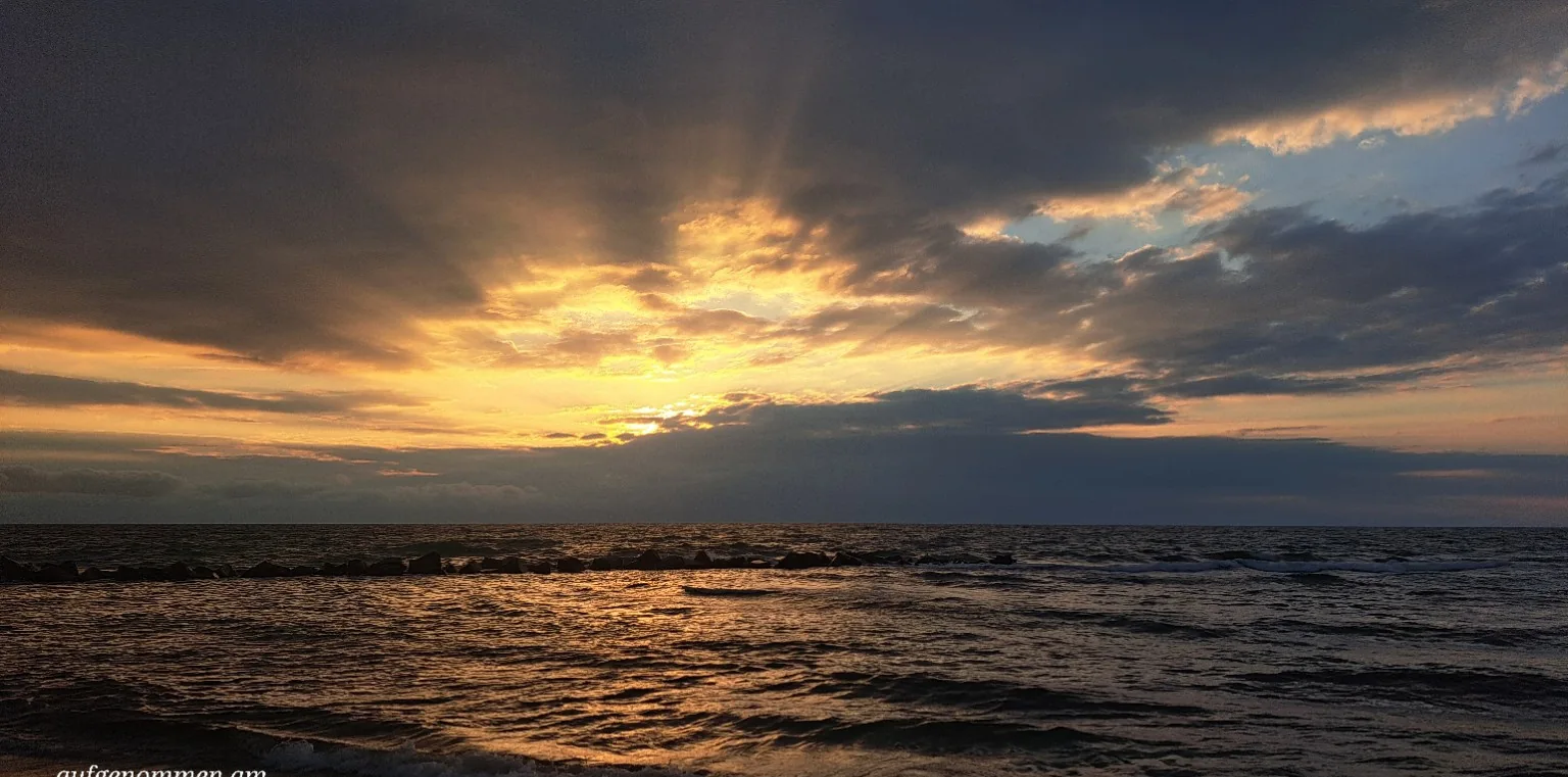Sonnenuntergang über der Ostsee in Wustrow