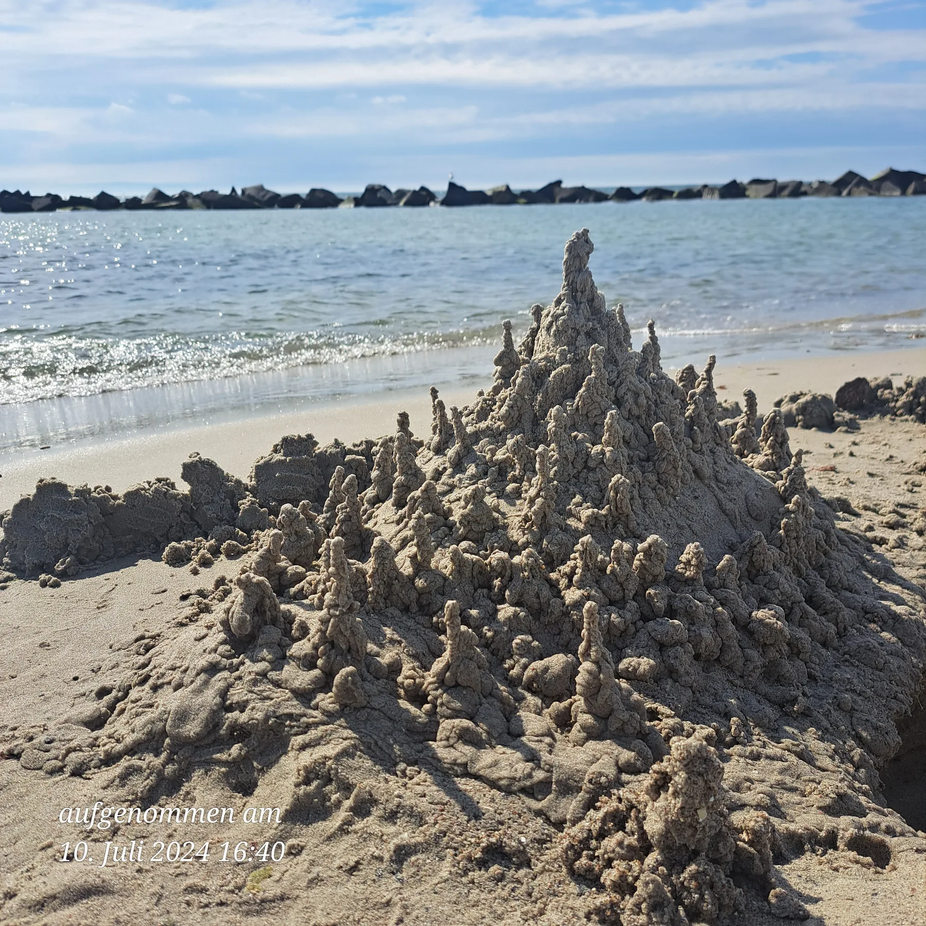 Sandburg am Strand von Wustrow